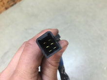 Load image into Gallery viewer, 00 01 02 KAWASAKI ZX6R ZX600 05 06 07 ZZR ZZR600 RIGHT BAR SWITCH ON OFF SWITCH