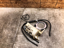 Load image into Gallery viewer, 03 04 05 08 09 2005 YAMAHA YZFR6 YZF R6 S FUEL PUMP GAS PUMP SENDING UNIT PETROL