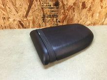 Load image into Gallery viewer, 01 02 03 2001 2002 2003 SUZUKI GSXR GSX-R GSX-R600 750 REAR PASSENGER BACK SEAT
