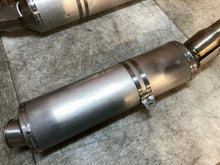 Load image into Gallery viewer, 04 05 06 07 08 09 10 APRILIA RSV1000R RSV 1000 R RIGHT LEFT EXHAUST MUFFLERS OEM