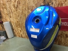 Load image into Gallery viewer, 11 12 13 14 15 16 17 18 SUZUKI GSX-R750 GSXR 750 GAS TANK FUEL TANK PETROL CELL