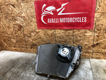 Load image into Gallery viewer, 06 07 2006 2007 SUZUKI GSX-R750 GSXR 600 750 RADIATOR RAD ENGINE COOLER COOLING