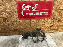 Load image into Gallery viewer, 1998 1999 98 99 KAWASAKI NINJA ZX9-R ZX9R FRONT BRAKE CALIPERS CALIPER TOKICO