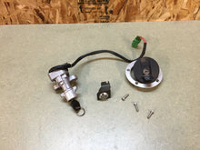 Load image into Gallery viewer, 03 04 05 06 07 08 09 SUZUKI SV SV650S SV650 650 LOCK SET KEY SET IGNITION KEYS