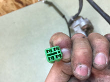 Load image into Gallery viewer, 03 04 05 06 07 08 09 SUZUKI SV650 SV 650 S COMPLETE LOCK SET KEY SET GAS CAP OEM