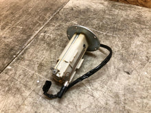 Load image into Gallery viewer, 07 08 2007 2008 KAWASAKI ZX-6R ZX6R ZX6-R 600 FUEL PUMP GAS PUMP SENDING UNIT