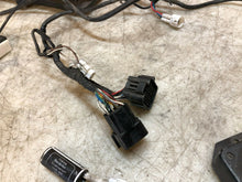 Load image into Gallery viewer, 01 02 03 2001-2003 SUZUKI GSXR GSX-R GSX-R600 750 YOSHIMURA SLIP ON TUNER EMS