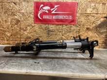 Load image into Gallery viewer, 06 07 2006 2007 SUZUKI GSX-R750 GSXR 600 750 FRONT FORKS FORK TUBES FRONT END