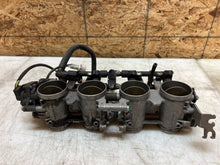 Load image into Gallery viewer, 05 06 2005 2006 SUZUKI GSX-R1000 GSX-R GSXR 1000 THROTTLE BODIES BODY INTAKE OEM
