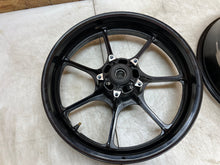 Load image into Gallery viewer, 2024 21 22 23 24 SUZUKI HAYABUSA GSX1300R GSX 1300 FRONT REAR WHEELS WHEEL RIMS
