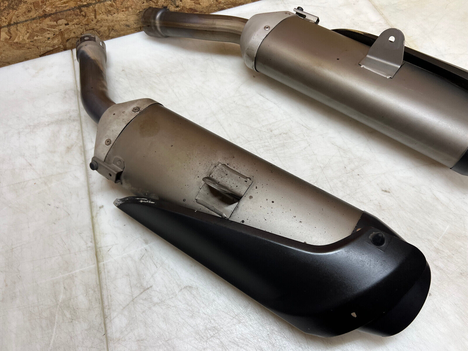 2007 2008 07 08 YAMAHA YZFR1 YZF R1 FACTORY EXHAUST MUFFLER SILENCER PIPE OEM