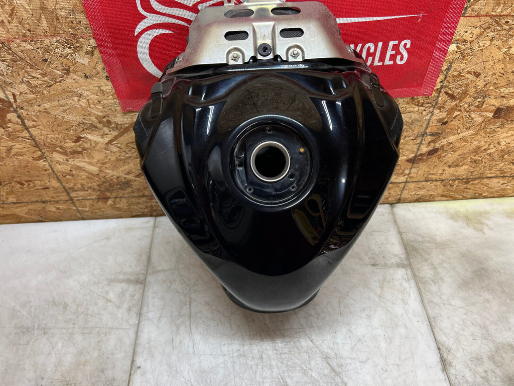 08 09 10 2009 2010 SUZUKI GSXR GSX-R 600 750 GAS TANK FUEL TANK PETROL RESERVOIR
