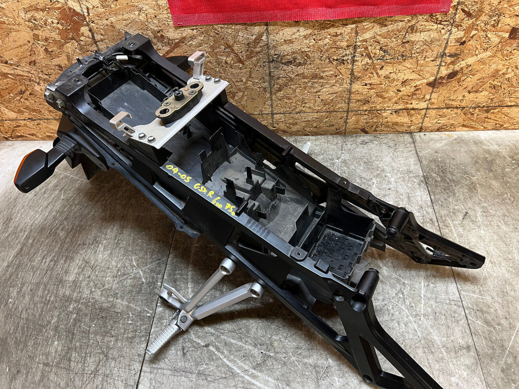 04 05 2004 2005 SUZUKI GSXR GSX-R GSXR600 600 REAR SUBFRAME SUB FRAME BACK TAIL