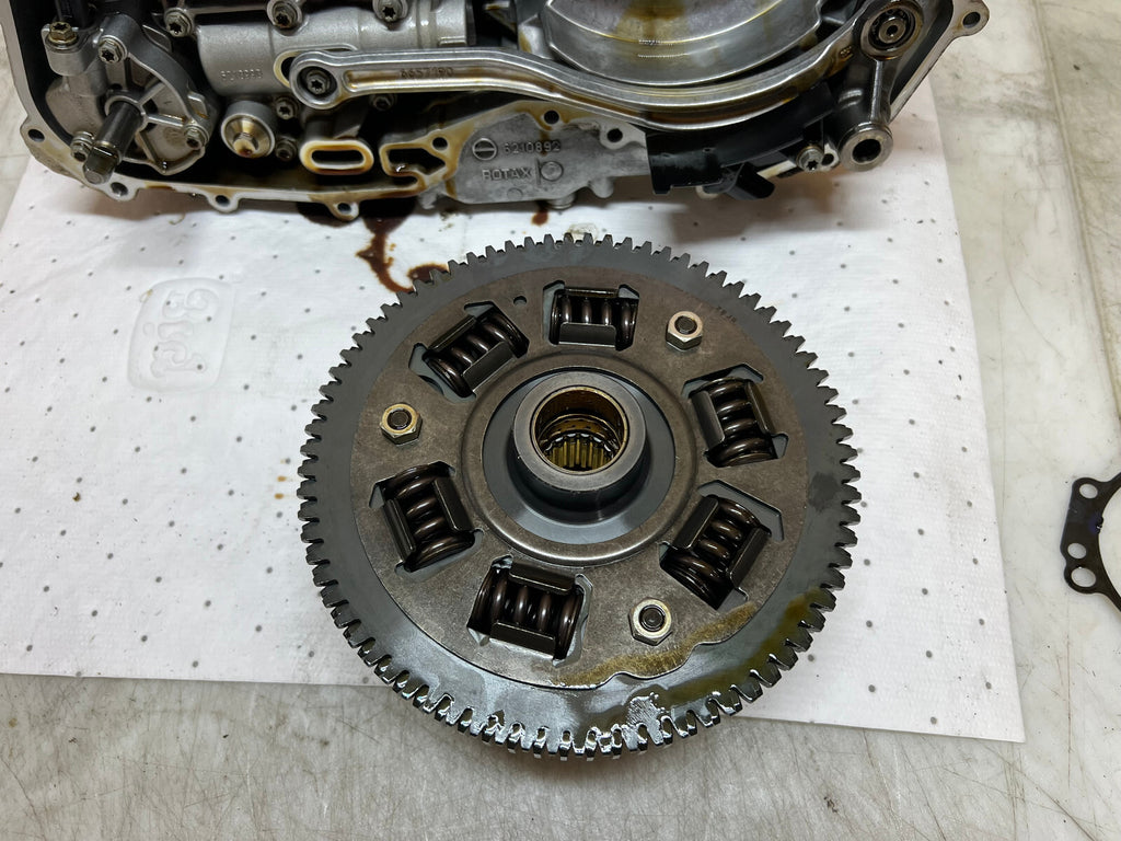47063913