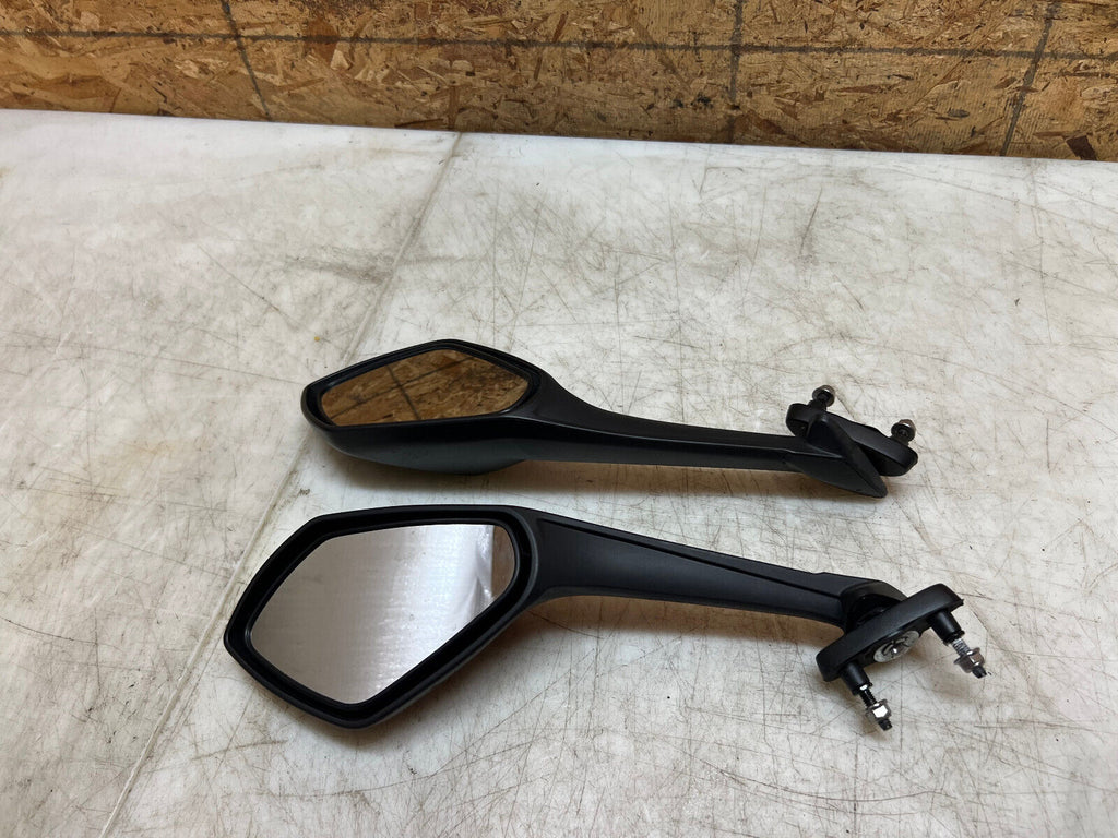 13 14 15 16 17 TRIUMPH DAYTONA 675R 675 R REAR VIEW MIRROR MIRRORS PAIR WING