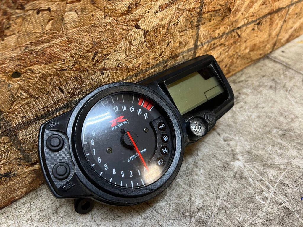 4 05 2004 2005 SUZUKI GSXR GSX-R GSXR600 600 750 GAUGE CLUSTER INSTRUMENT SPEEDO