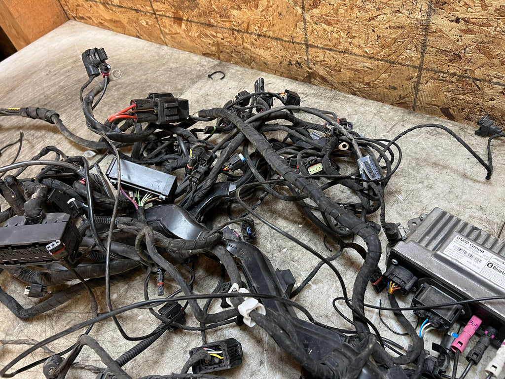 14 15 16 17 18 BMW R1200 R1200RT 1200RT MAIN ENGINE WIRING HARNESS LOOM COMPUTER