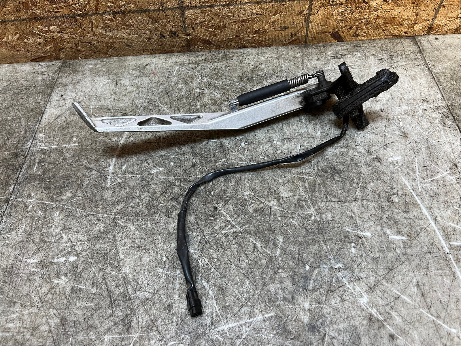 08 09 10 11 KTM 690 SUPERMOTO SMC SM KICKSTAND KICK STAND SIDESTAND SIDE STAND