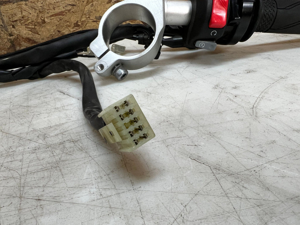 09 10 12 13 14 15 16 YAMAHA YZFR6 YZF R6 LEFT RIGHT CLIP ON HANDLEBARS HANDLE