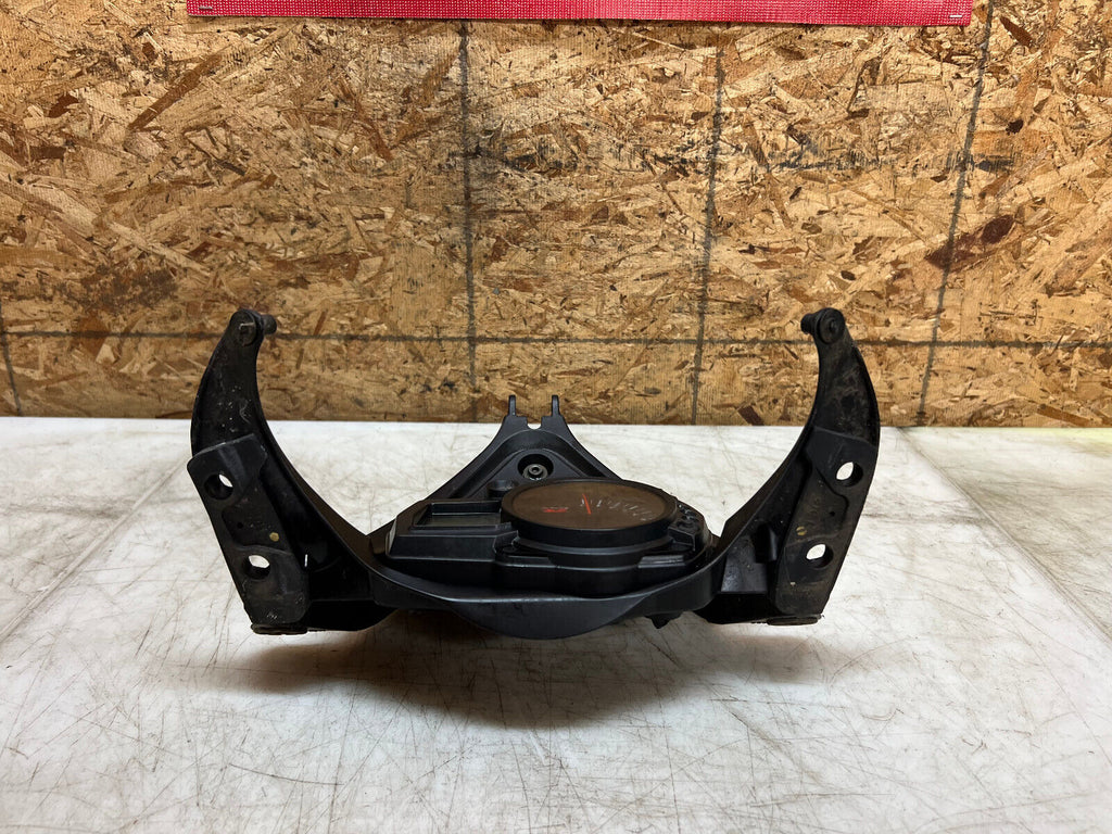 05 06 SUZUKI GSX-R1000 GSX-R GSXR 1000 INSTRUMENT GAUGE CLUSTER FAIRING STAY
