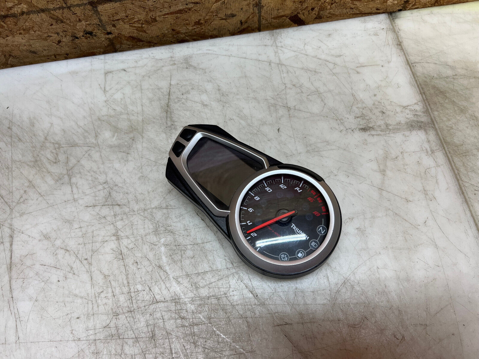 13 14 15 16 17 TRIUMPH DAYTONA 675R 675 R INSTRUMENT GAUGE CLUSTER SPEEDO TACH