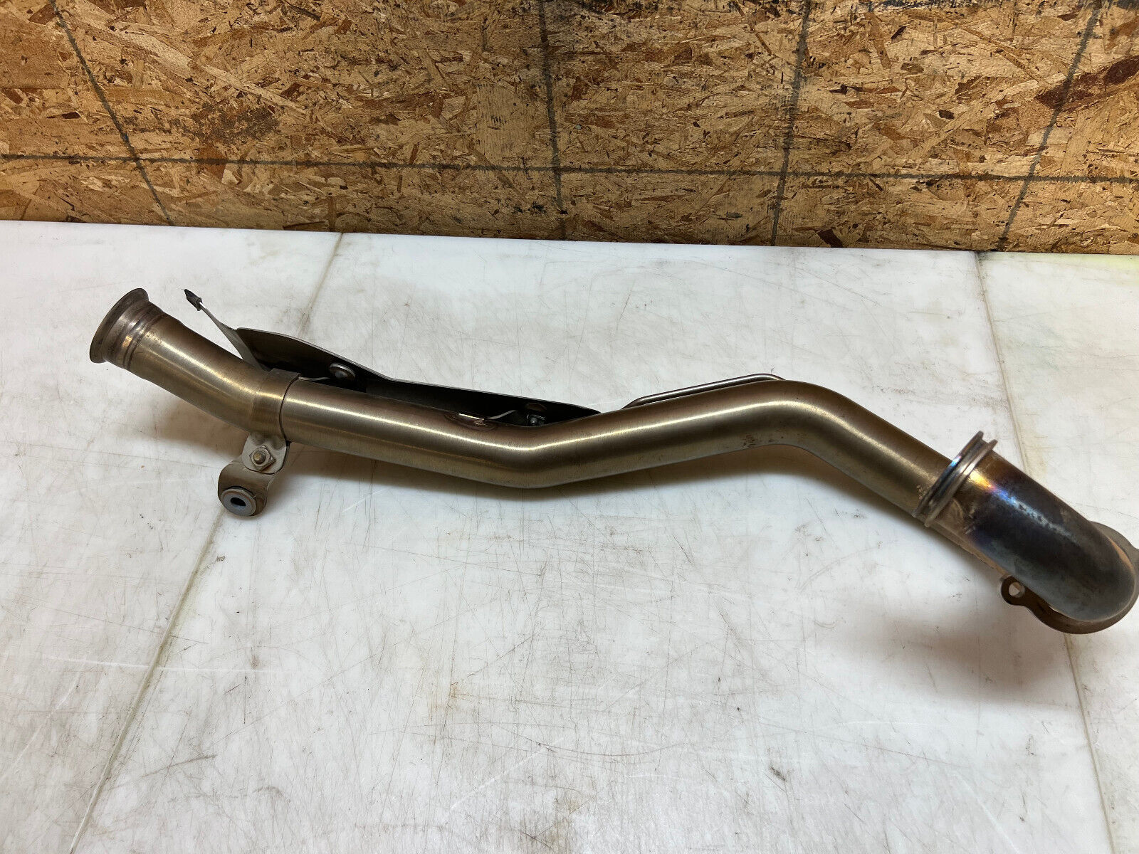19 20 21 22 23 24 KTM 690 ENDURO R LC4 EXHAUST HEADER HEAD PIPE MID MANIFOLD OEM