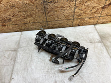 Load image into Gallery viewer, 05 06 2005 2006 SUZUKI GSX-R1000 GSX-R GSXR 1000 THROTTLE BODIES BODY INTAKE OEM
