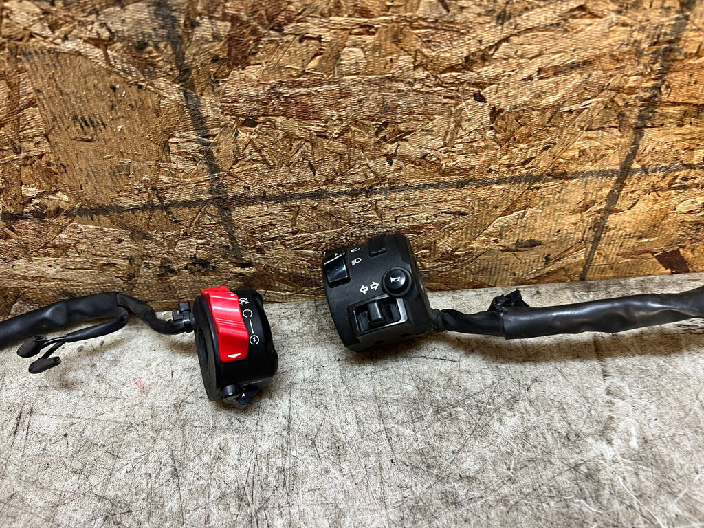 14 15 16 2015 2016 YAMAHA FZ9 FZ09 FZ-09 FZ 900 RIGHT LEFT BAR SWITCH CUBES OFF