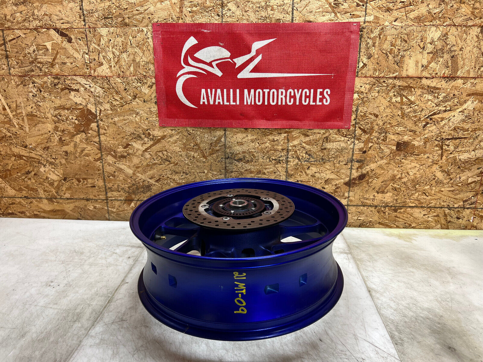 2021 18 19 20 21 22 23 24 YAMAHA MT09 MT-09 MT 09 REAR WHEEL BACK RIM STRAIGHT