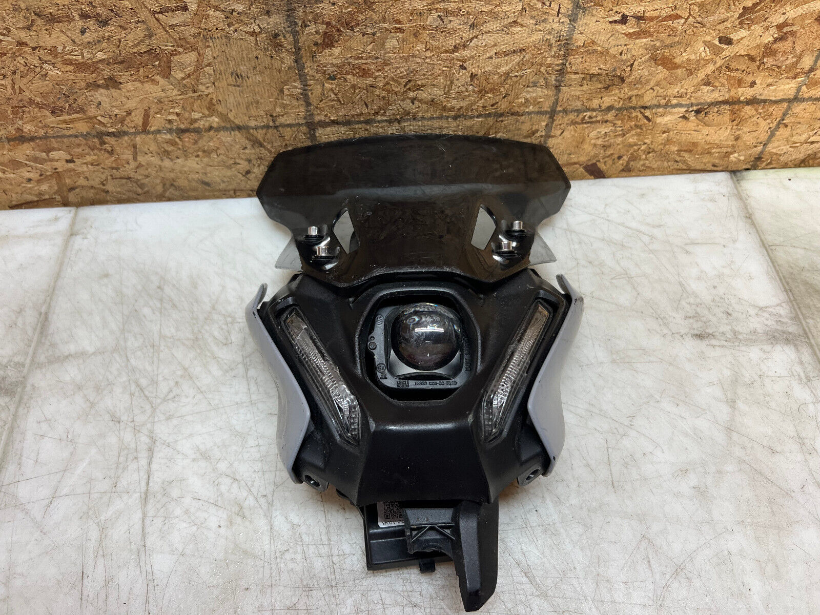 2021 18 19 20 21 22 23 24 YAMAHA MT09 MT-09 MT 09 HEAD LIGHT HEADLIGHT PROJECTOR