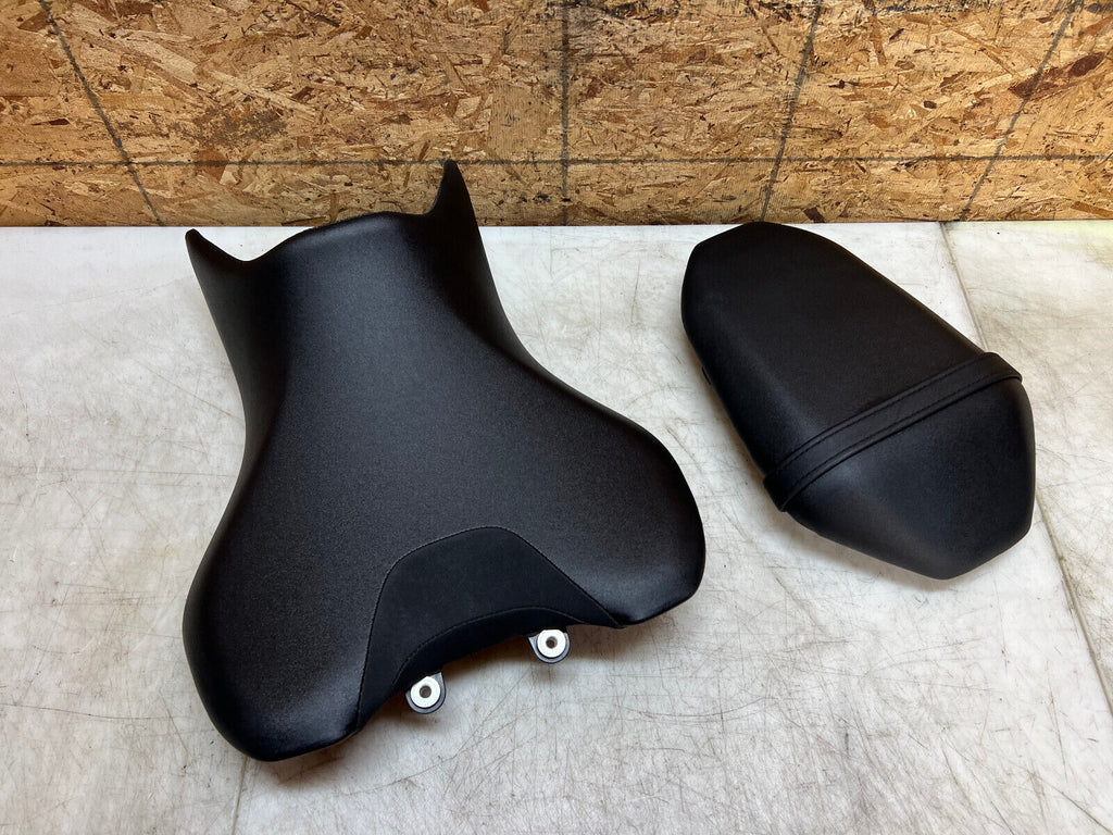 18 19 20 21 22 23 YAMAHA FZ-07 FZ07 MT-07 MT07 FRONT & REAR SEATS SEAT PASSENGER
