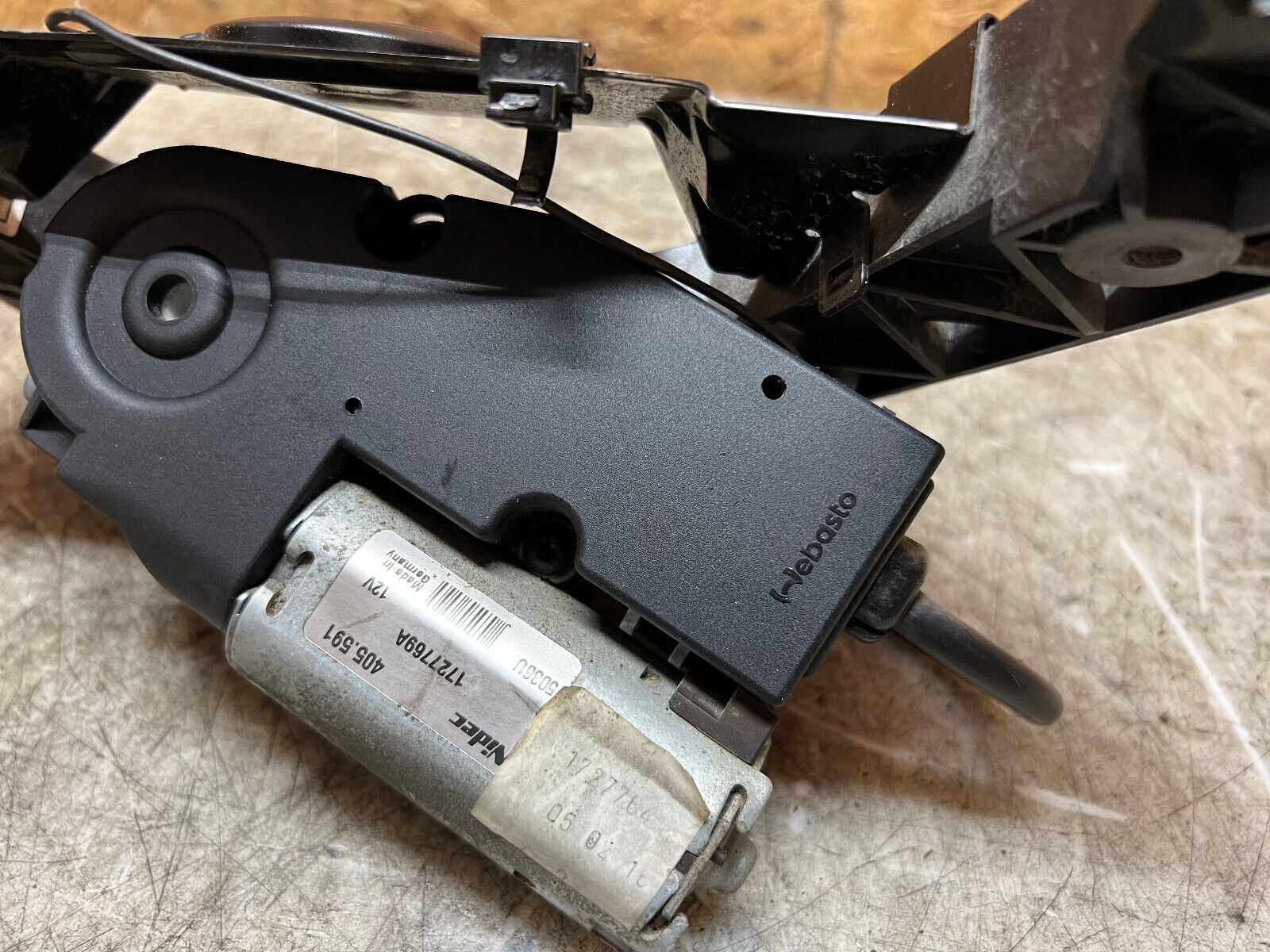 14 15 16 17 18 BMW R1200 R1200RT 1200RT FAIRING STAY WIND SCREEN MOUNT MOTOR