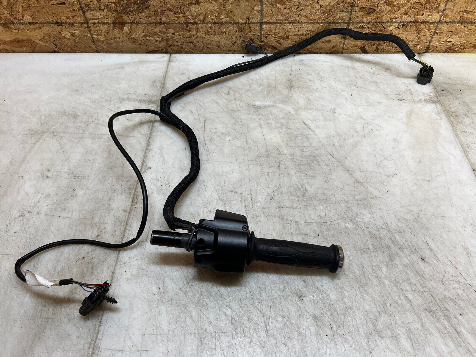 2021 BRP CAN AM CAN-AM SPYDER ROADSTER RT F3 1330 RIGHT HANDLE BAR SWITCH CUBE
