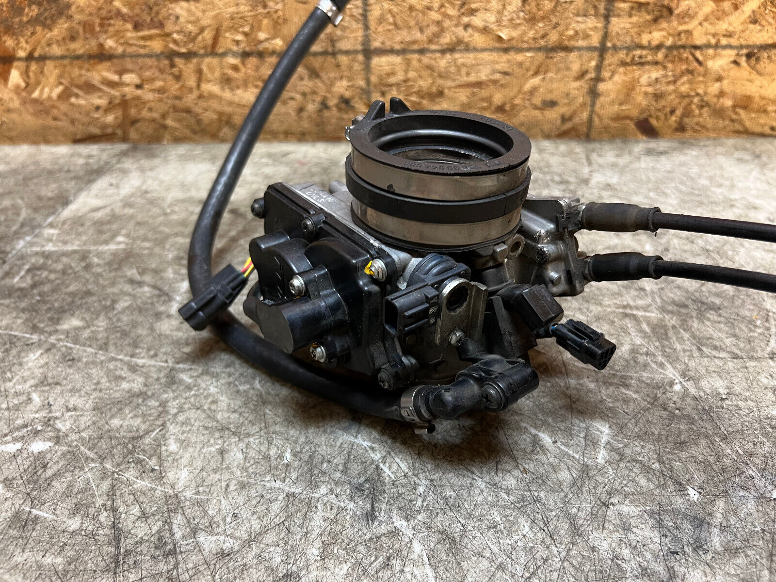 08 09 10 11 KTM 690 SUPERMOTO SMC SM THROTTLE BODY FUEL INJECTION INTAKE SYSTEM