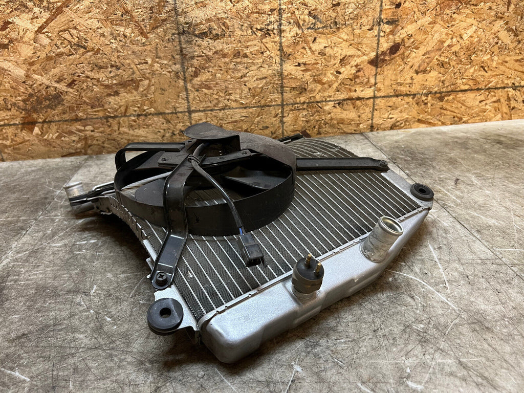 98 99 00 01 02 03 KAWASAKI NINJA ZX7-R ZX7R ZX7 RADIATOR RAD ENGINE COOLER FAN