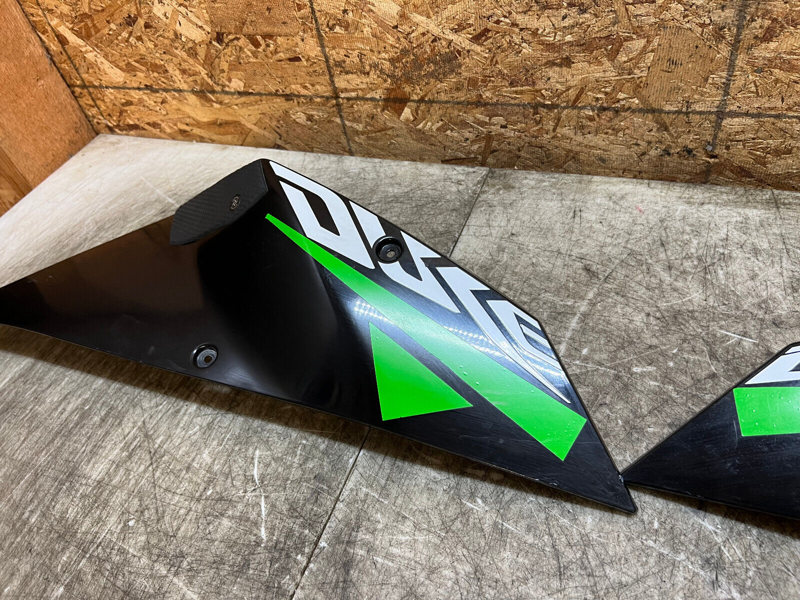 08 09 10 11 KTM 690 SUPERMOTO SMC SM DUKE RIGHT LEFT SIDE FAIRING COVER COWL OEM