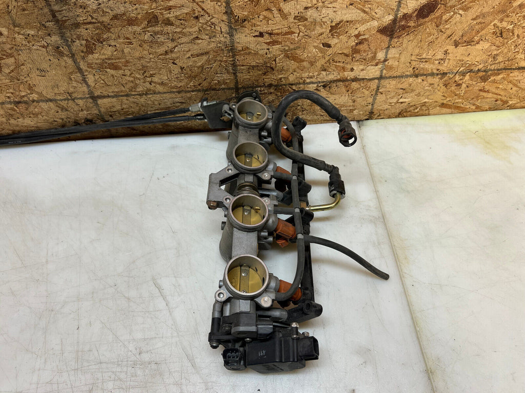 04 05 2004 2005 SUZUKI GSXR GSX-R GSXR600 600 THROTTLE BODIES BODY INJECTION OEM