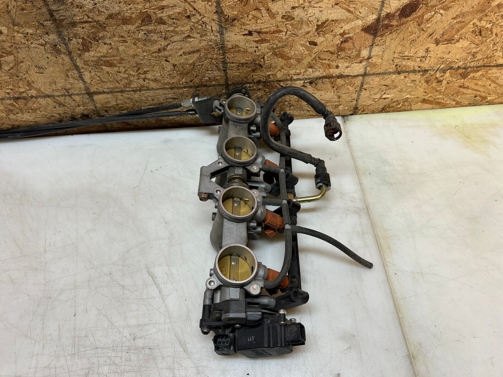 04 05 2004 2005 SUZUKI GSXR GSX-R GSXR600 600 THROTTLE BODIES BODY INJECTION OEM