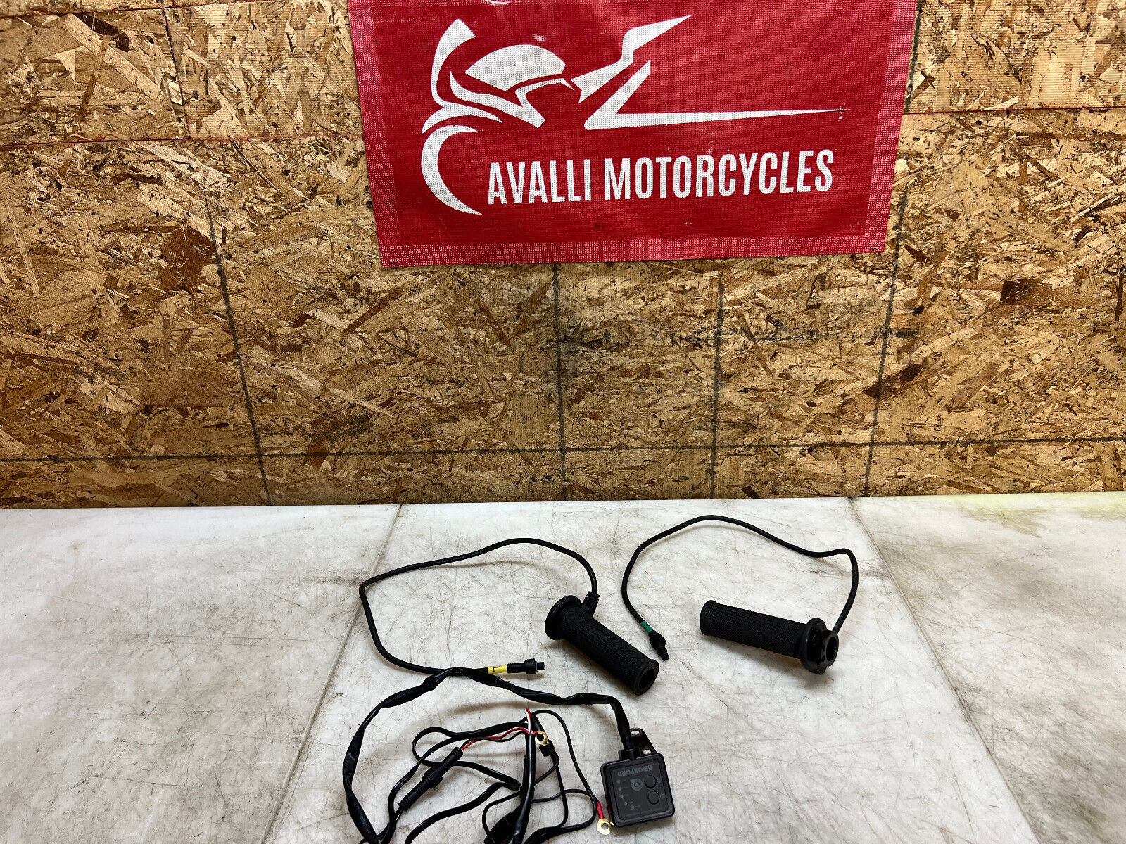 21 22 23 24 SUZUKI HAYABUSA GSX1300R GSX 1300 OXFORD HEATED GRIPS GRIP WARMER