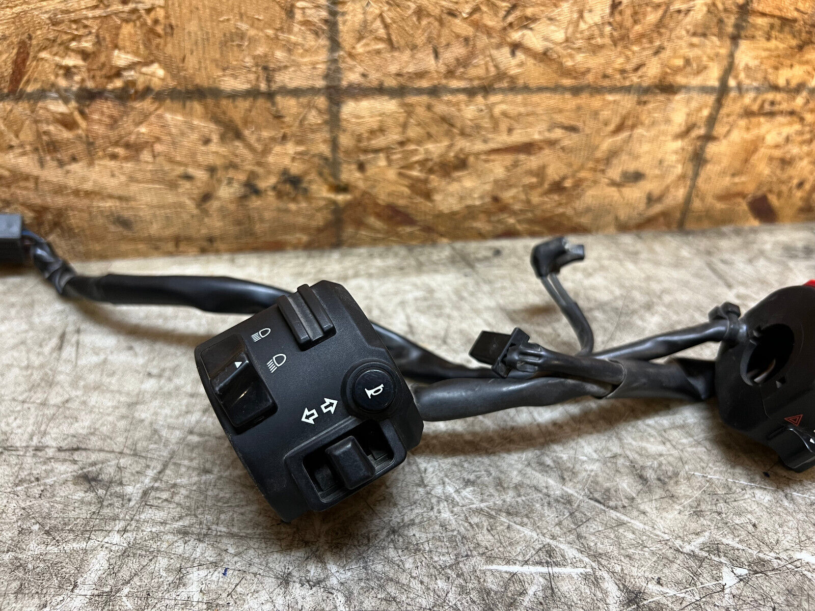 15 16 17 18 19 20 21 YAMAHA FZ-07 FZ07 MT-07 MT07 RIGHT LEFT BAR SWITCH CUBE OFF
