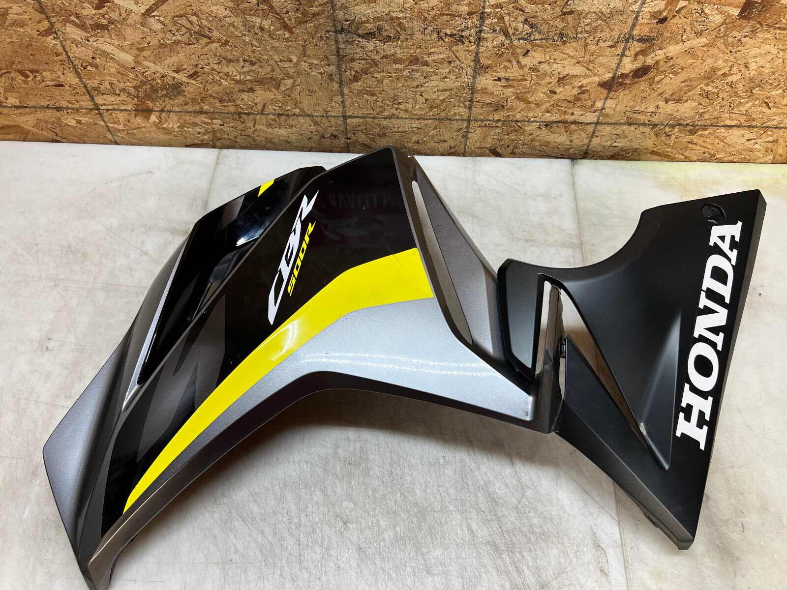 20 21 22 23 24 HONDA CBR500R CBR 500R LEFT SIDE FAIRING MID FAIRING COWL COVER