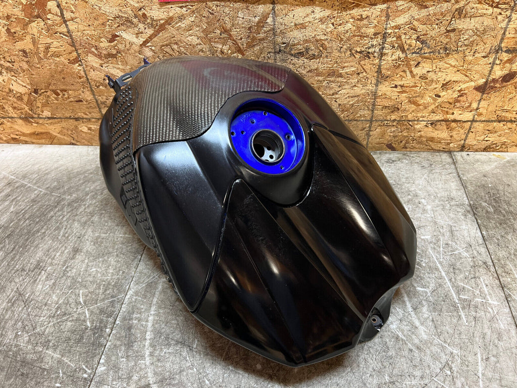 04 05 06 2004 2005 2006 YAMAHA YZFR1 YZF R1 GAS TANK FUEL TANK PETROL RESERVOIR
