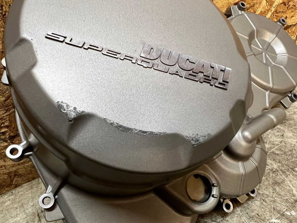 16 17 18 19 DUCATI PANIGALE 899 RIGHT SIDE CLUTCH CASE ENGINE COVER
