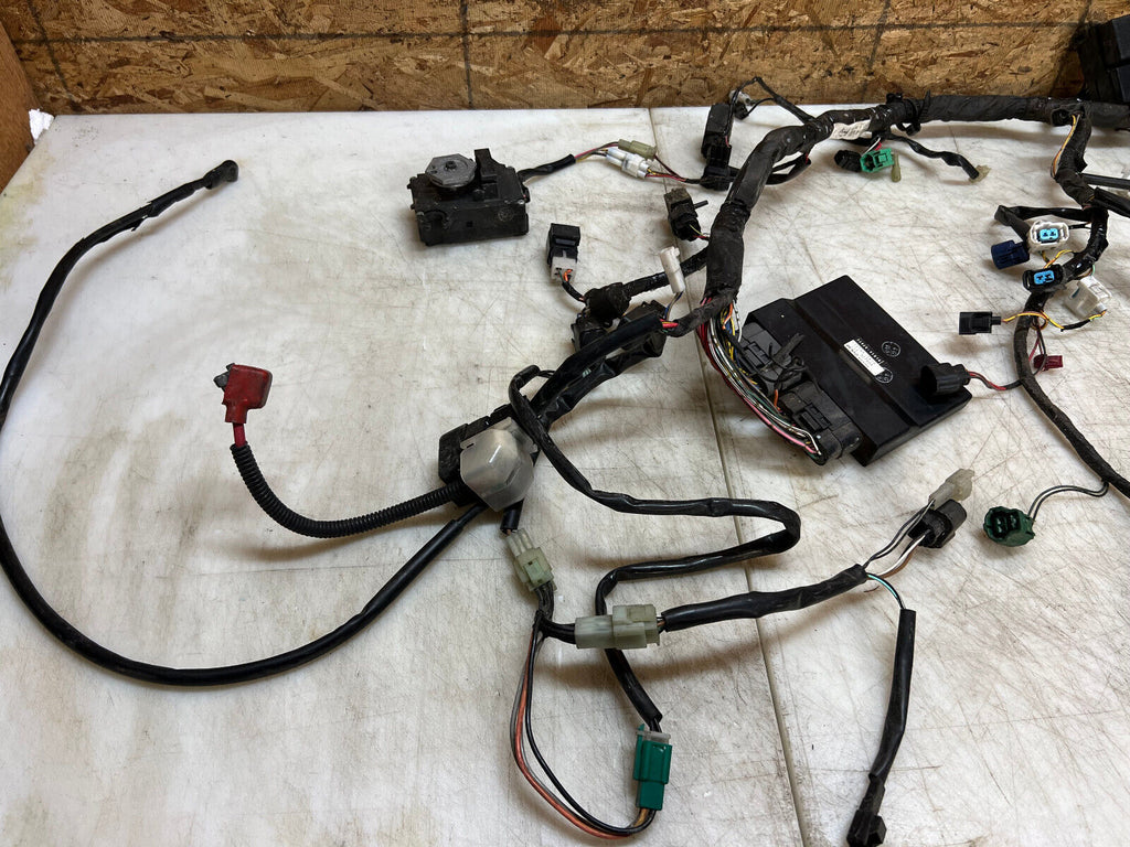 05 06 2005 2006 SUZUKI GSX-R1000 GSX-R GSXR 1000 WIRING HARNESS LOOM ECU CDI ECM
