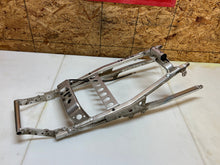 Load image into Gallery viewer, 99 00 01 02 1999 2000 2001 2002 YAMAHA YZFR6 YZF R6 SUBFRAME REAR BACK SUB FRAME
