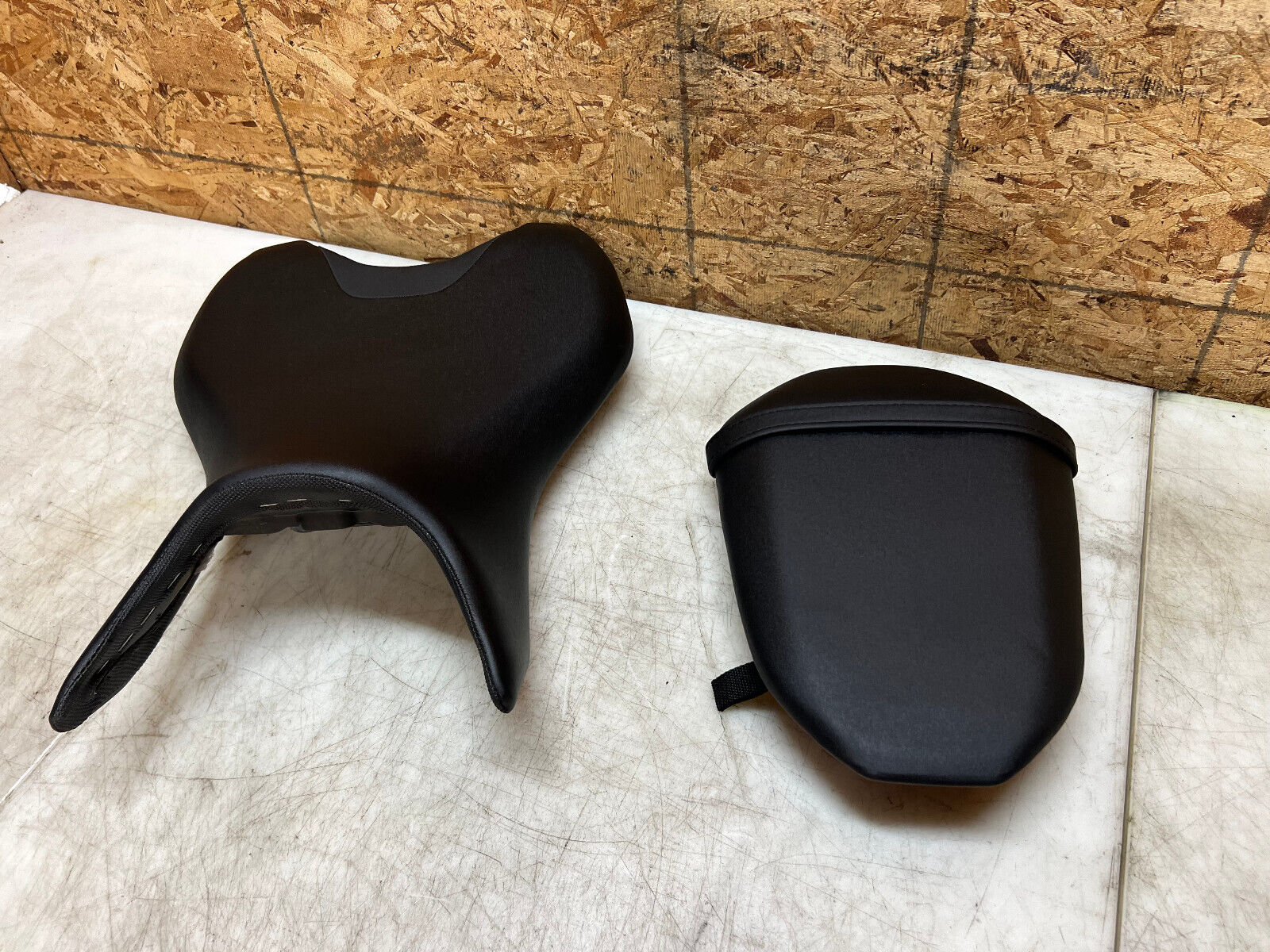 18 19 20 21 22 23 YAMAHA FZ-07 FZ07 MT-07 MT07 FRONT & REAR SEATS SEAT PASSENGER