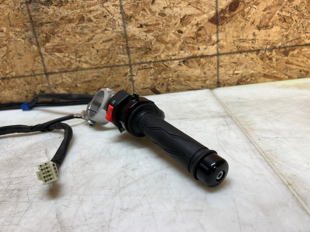 09 10 12 13 14 15 16 YAMAHA YZFR6 YZF R6 LEFT RIGHT CLIP ON HANDLEBARS HANDLE