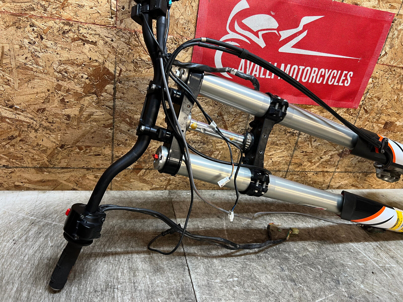 19 20 21 22 23 24 KTM ENDURO R SM SMC LC4 FRONT END FRONT FORKS FORK TUBES NICE