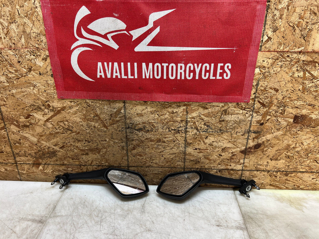 13 14 15 16 17 TRIUMPH DAYTONA 675R 675 R REAR VIEW MIRROR MIRRORS PAIR WING