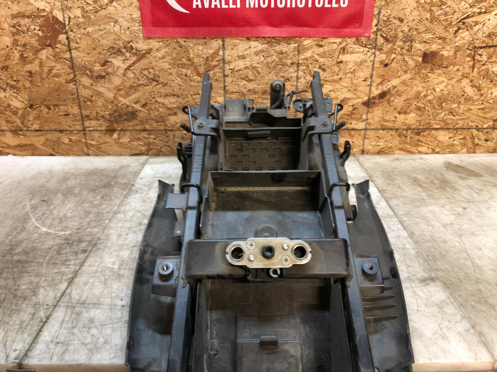 47062918